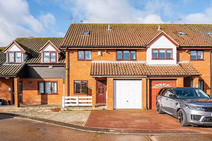 4 Bedroom Terraced House For Sale In Bure Close, Wroxham, NR12