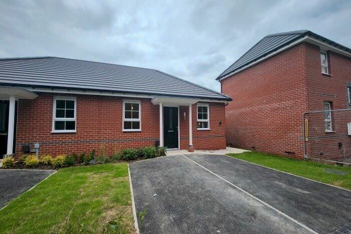 2 Bedroom Bungalow To Rent In Cornflower Drive, Preston, PR3