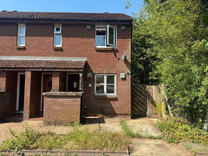 1 Bedroom Maisonette For Sale In Withey Meadows, Hookwood, Horley, RH6