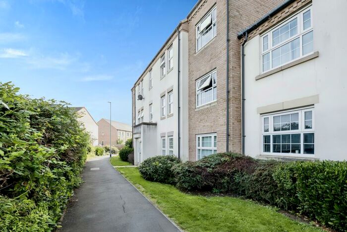 2 Bedroom Flat For Sale In Turner Drive, Ely, CB7