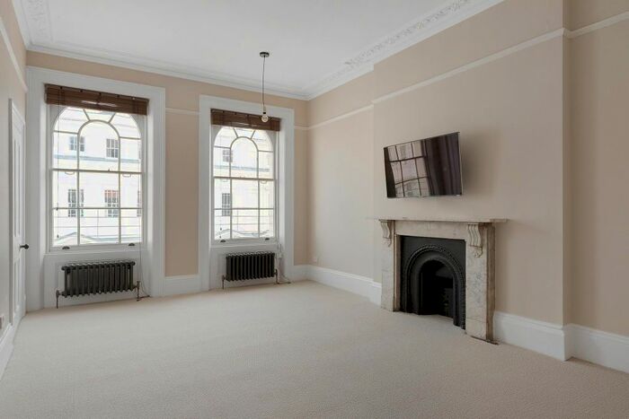 1 Bedroom Flat To Rent In Stanley Gardens, Notting Hill, London, Kensington &amp; Chelsea, W11