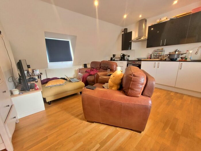 1 Bedroom Flat To Rent In London Road, Isleworth, TW7