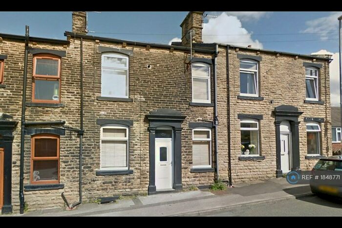 2 Bedroom Terraced House To Rent In Greenside, Pudsey, LS28
