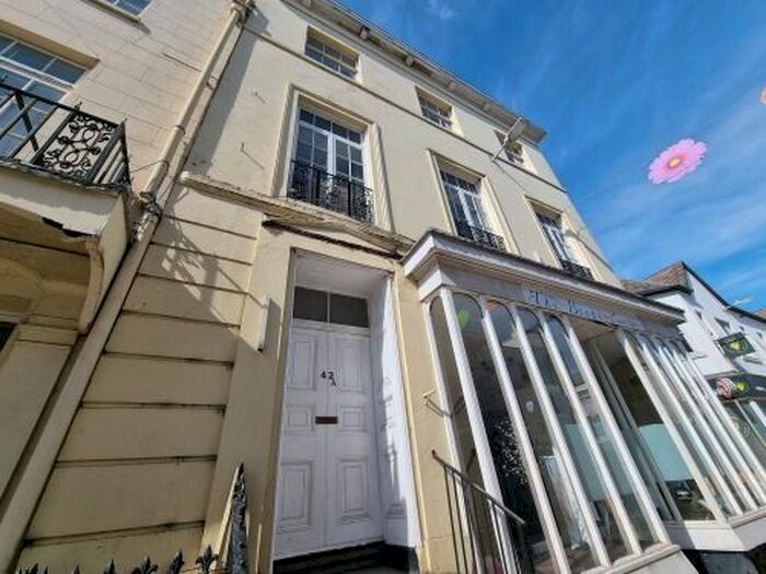 4 Bedroom Flat To Rent In Bath Street, Leamington Spa CV31
