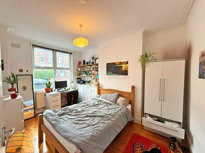 5 Bedroom House To Rent In Davenport Avenue, Manchester, M20
