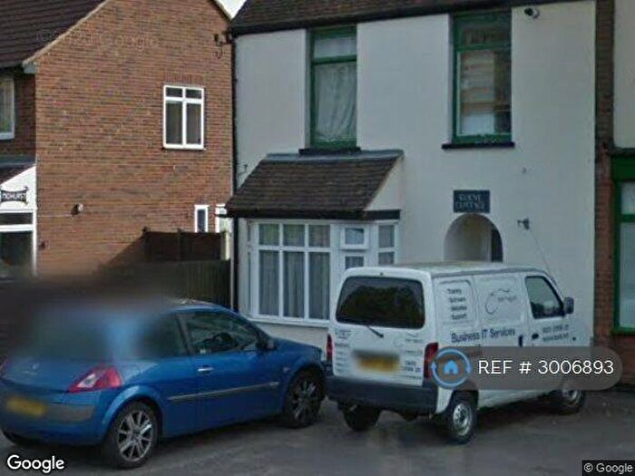 1 Bedroom Flat To Rent In Barnet Road, London Colney, St. Albans, AL2