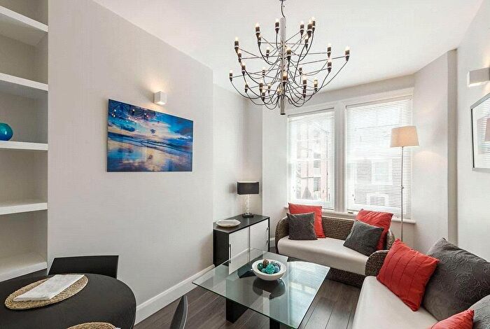 2 Bedroom Apartment For Sale In Elm Park Mansions, Park Walk, London, SW10
