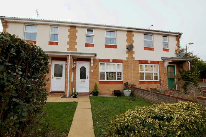 2 Bedroom Terraced House To Rent In Stirling Close, Rayleigh, SS6