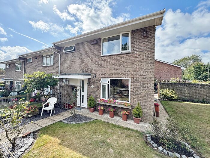 3 Bedroom End Of Terrace House For Sale In Garnier Park, Wickham, Fareham, PO17