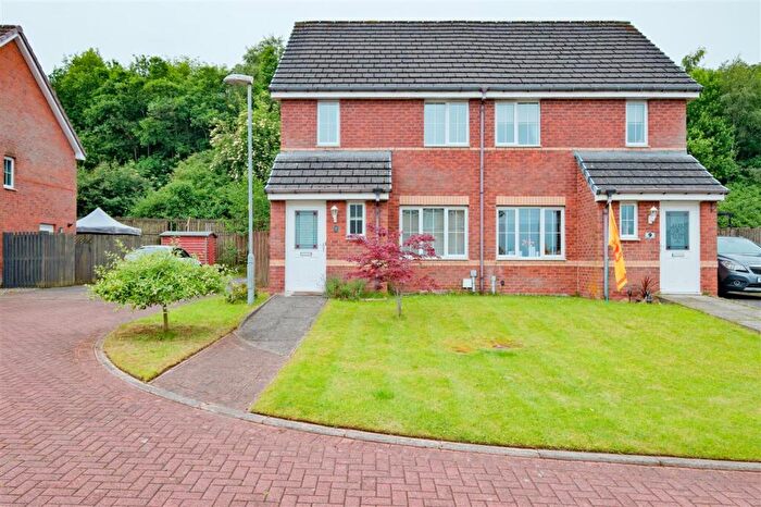 2 Bedroom Semi-Detached House To Rent In Darvel Grove, Blantyre, G72