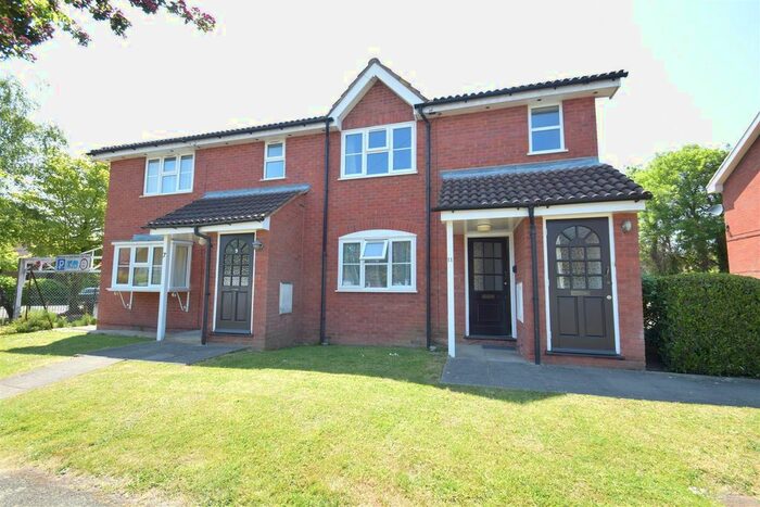 1 Bedroom Flat To Rent In Oak Grove, Ruislip, HA4