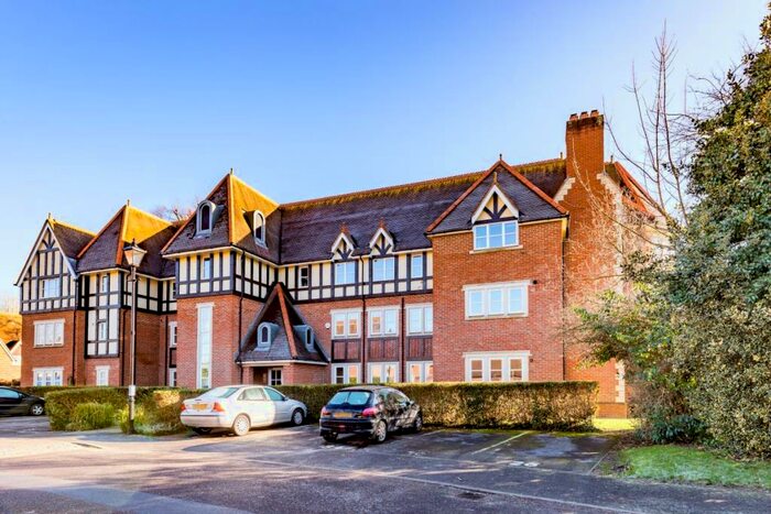 2 Bedroom Apartment To Rent In Lady Place, Sutton Courtenay, OX14