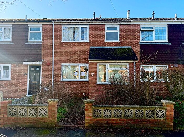 3 Bedroom Terraced House For Sale In Hutchings Close, Sittingbourne, Kent, ME10