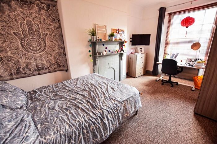4 Bedroom Semi-Detached House To Rent In Arlington Mansions Arlington Villas, Bristol, BS8