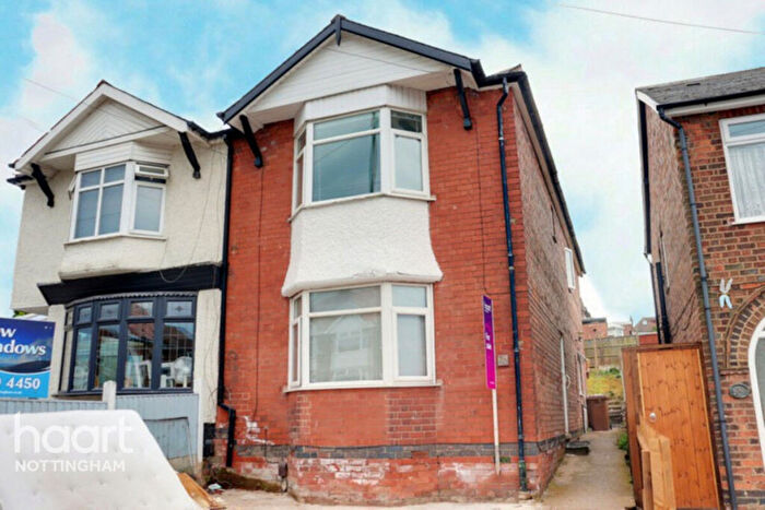 3 Bedroom Semi Detached House For Sale In Oakdale Road, Bakersfield, NG3