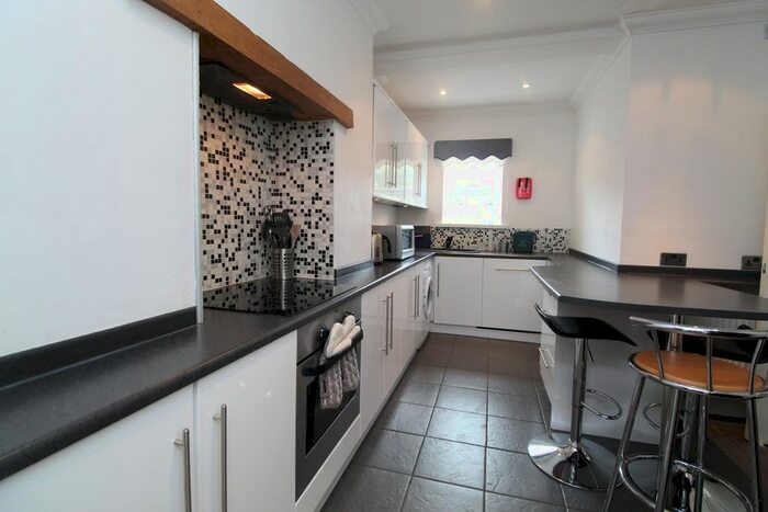 3 Bedroom Property To Rent In Meadow Street, Treforest, Pontypridd CF37
