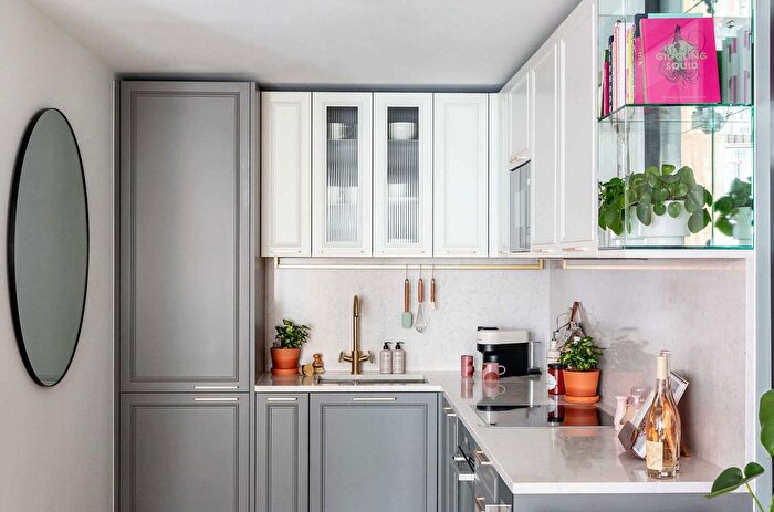 1 Bedroom Flat For Sale In Chelsea Creek, Park Street, SW6