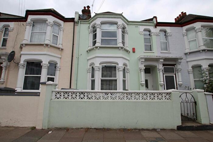 2 Bedroom Flat To Rent In Mortimer Road, Kensal Rise, NW10
