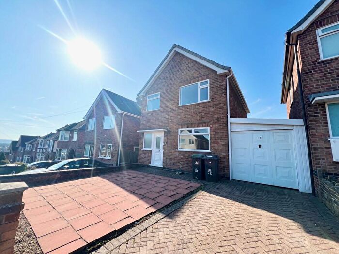 3 Bedroom Detached House To Rent In Oakdale Drive, Chilwell, NG9