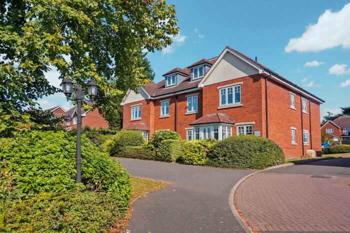 2 Bedroom Apartment To Rent In Balmoral House, Birmingham Road, Sutton Coldfield., B72