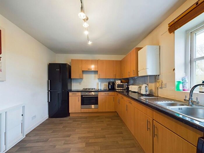 1 Bedroom Flat To Rent In Sandalwood Drive, Ruislip, HA4