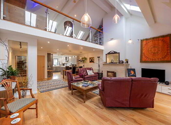 3 Bedroom Detached House For Sale In B Lisburn Street, Hillsborough, BT26