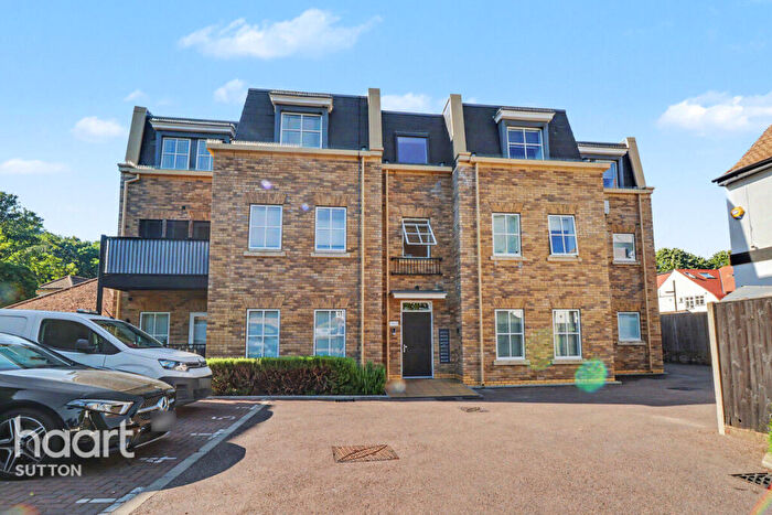 2 Bedroom Flat For Sale In Croydon Road, Wallington, SM6