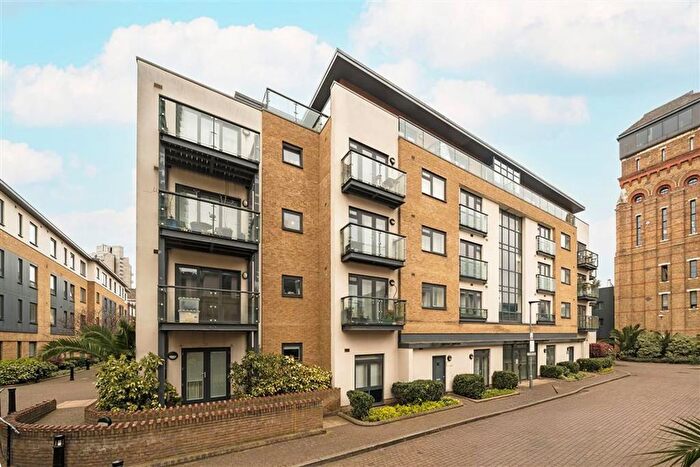 2 Bedroom Flat For Sale In George Mathers Road, Kennington, SE11