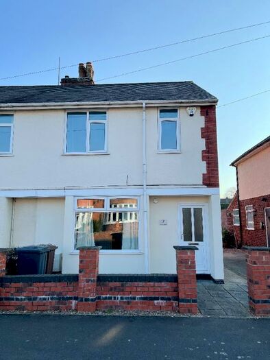 3 Bedroom Semi-Detached House To Rent In Lincoln Avenue, Lincoln, LN6