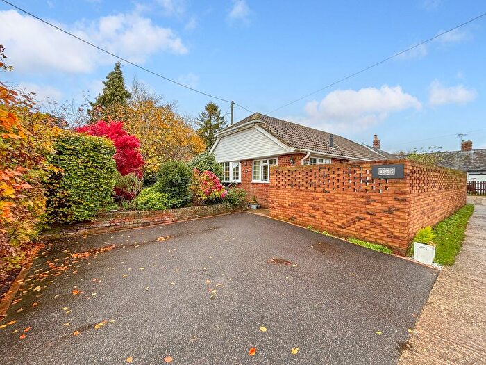2 Bedroom Bungalow For Sale In Hastings Road, Battle, TN33