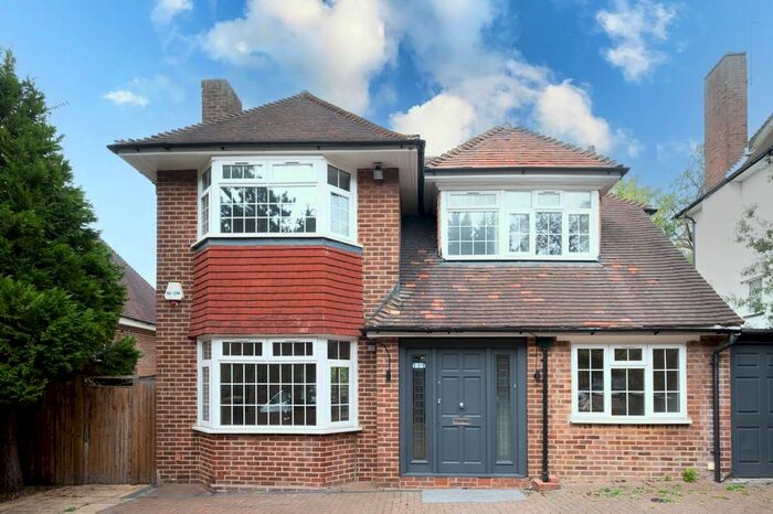 5 Bedroom Property To Rent In Gibsons Hill, Streatham, London, SW16