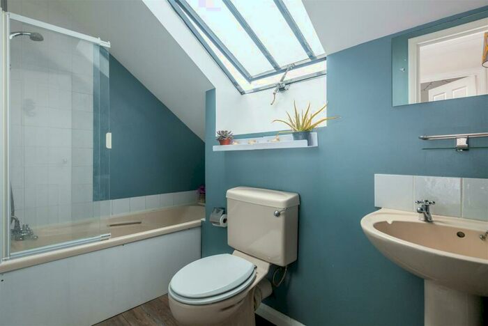2 Bedroom Flat For Sale In Foundry Lane, Lewes, BN7