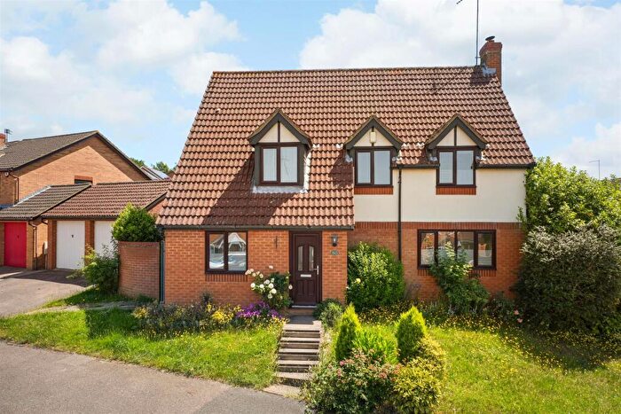 4 Bedroom Detached House For Sale In Worcester Close, Northampton, NN3