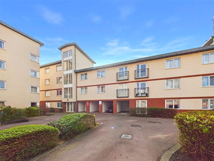 2 Bedroom Apartment For Sale In Longhorn Avenue, Gloucester, Gloucestershire, GL1