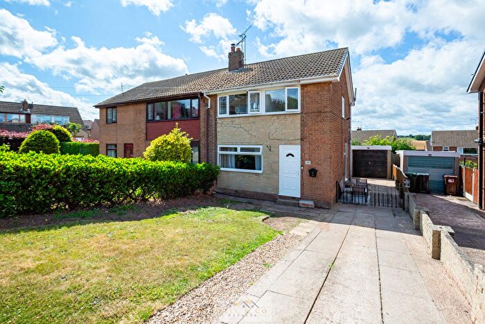 3 Bedroom Semi-Detached House For Sale In Osborne Road, Kiveton Park, S26