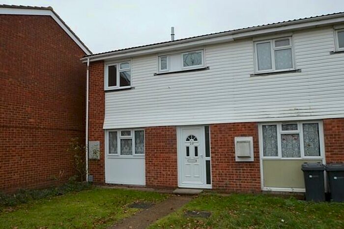 3 Bedroom Terraced House To Rent In Bedroom End Of Terrace House In Guildford, GU1