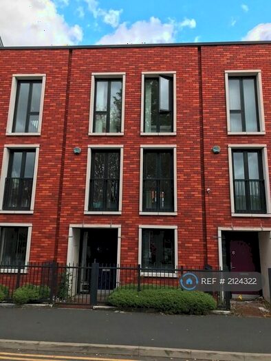 3 Bedroom Terraced House To Rent In Manchester, Manchester, M3