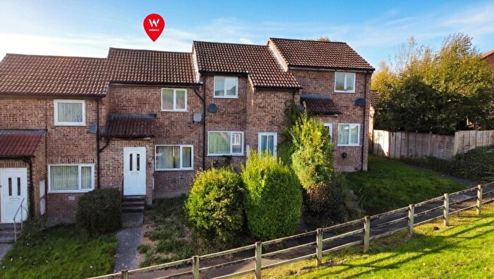 2 Bedroom Terraced House For Sale In Barton Road, Barnstaple, Devon, EX32