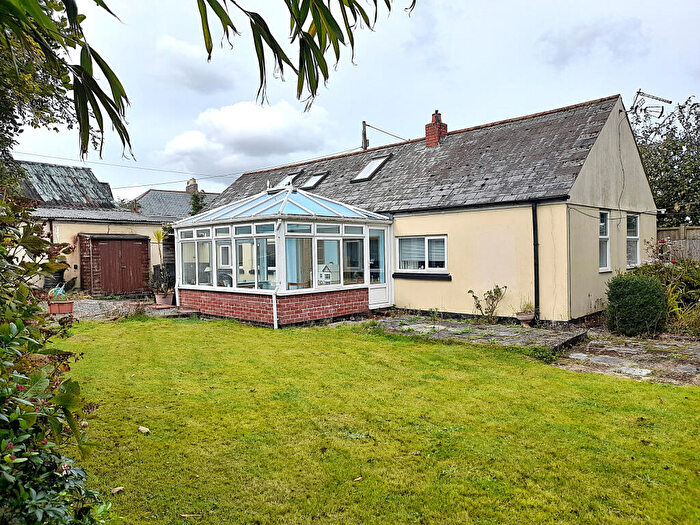 4 Bedroom Detached Bungalow For Sale In Rosevear Road, Bugle, St. Austell, Cornwall, PL26
