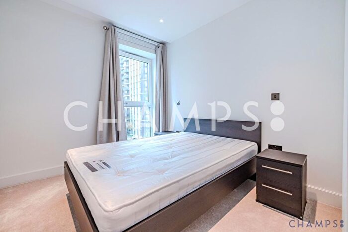 2 Bedroom Flat To Rent In Cascade Way, London, W12