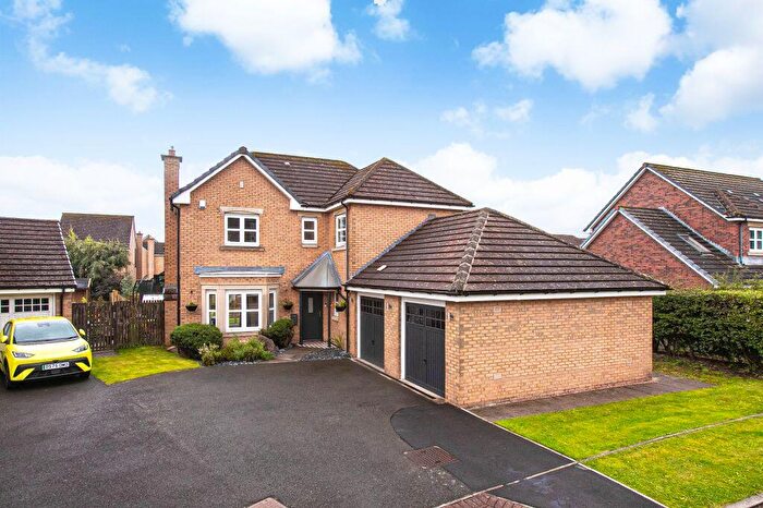 4 Bedroom Detached House For Sale In Curlew Gardens, Dunfermline, KY11