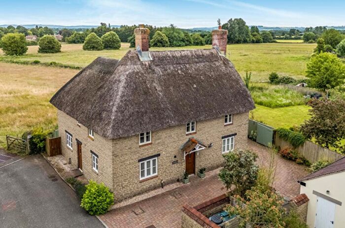 5 Bedroom Detached House For Sale In Whistle Water, Longburton, Sherborne, DT9