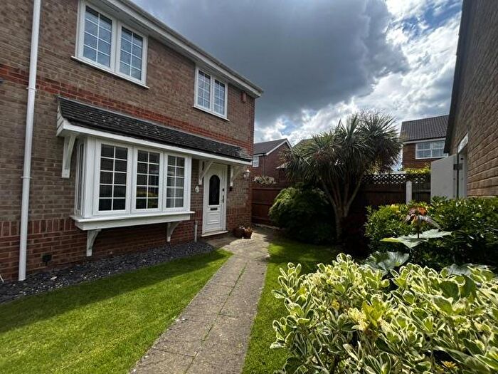 3 Bedroom Semi-Detached House For Sale In Academy Drive, Gillingham, ME7