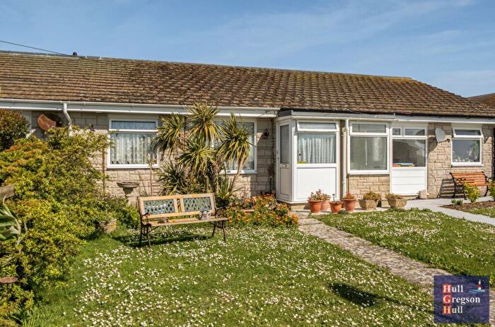 2 Bedroom Bungalow For Sale In Haylands, Portland, DT5