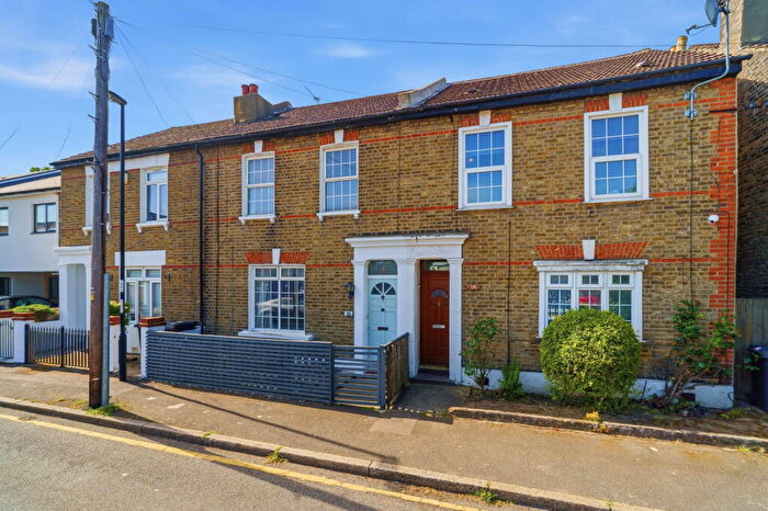 2 Bedroom Terraced House For Sale In Neville Road, Croydon, CR0