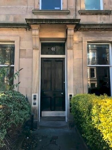 2 Bedroom Flat To Rent In Comely Bank Avenue, Edinburgh, EH4