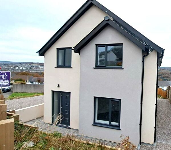 End Of Terrace House To Rent In Fflorens Road, Newbridge, Newport, NP11