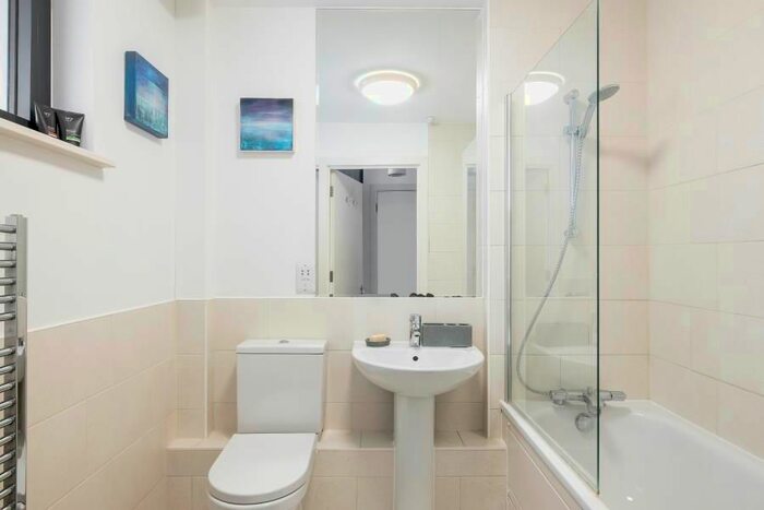1 Bedroom Flat For Sale In Cotterell House, Palmers Road, E2