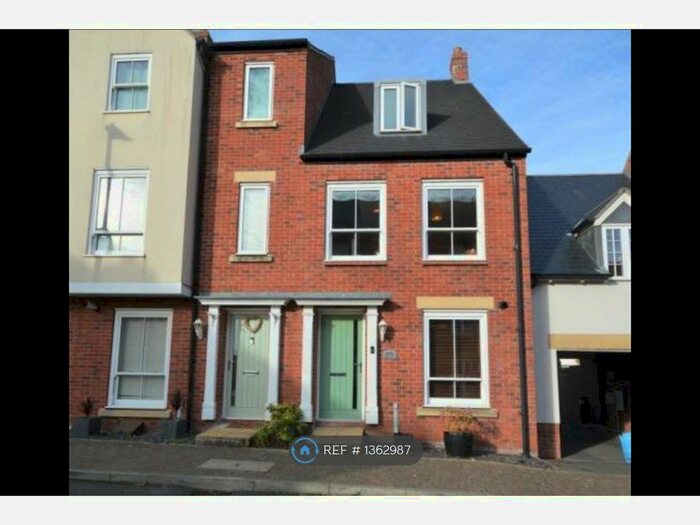 3 Bedroom End Of Terrace House To Rent In Village Drive, Lawley Village, Telford, TF4