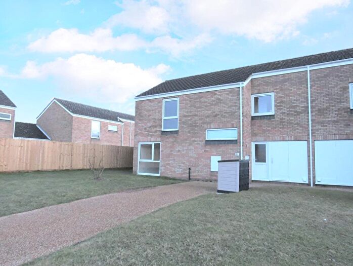 3 Bedroom End Of Terrace House To Rent In Oak Lane, Raf Lakenheath, Brandon, IP27